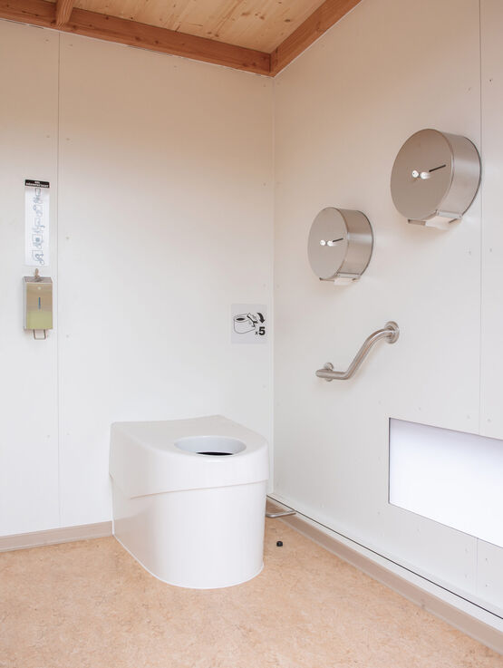 Toilette publique éco-responsable | SANIPOP MOBILE - produit présenté par SANISPHERE