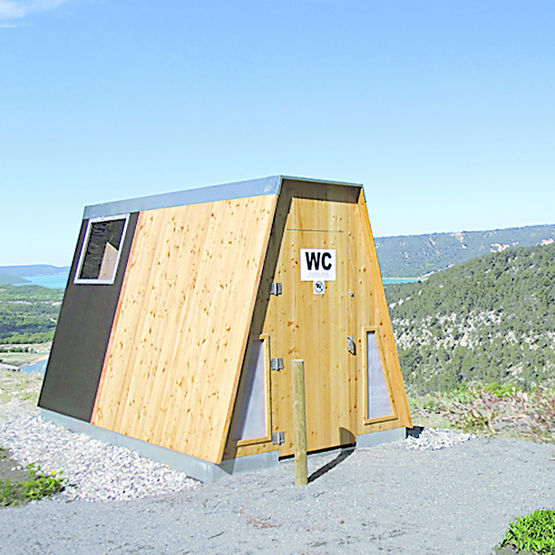 toilettes bouch es solution toilettes publiques autonomes 224 lombricompostage toilettes bouch es solution toilettes publiques autonomes 224 lombricompostage