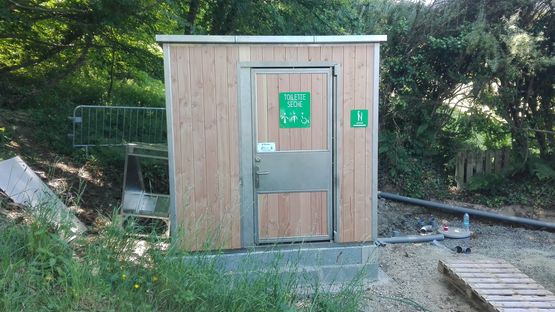 Toilettes publiques autonomes à séparation et lombricompostage | Ty Coin Vert Access PMR - produit présenté par TY COIN VERT BY APF ENTREPRISES 56