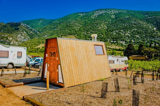 Toilettes publiques autonomes éco-responsables | SANILIGHT - produit présenté par SANISPHERE