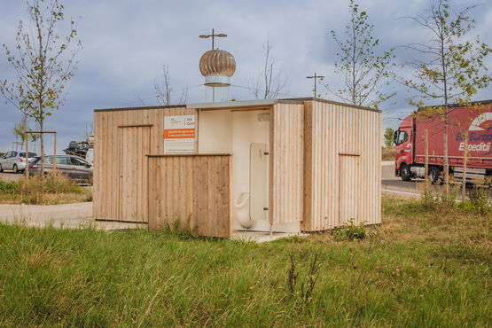  Toilettes publiques autonomes éco-responsables | SANIMAX - SANISPHERE