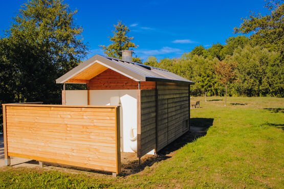  Toilettes publiques autonomes éco-responsables | SANITER 2 PANS - Sanitaires extérieurs