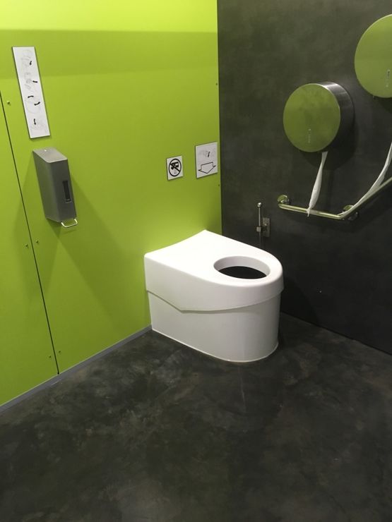  Toilettes publiques autonomes sur mesure à lombricompostage - Sanitaires extérieurs