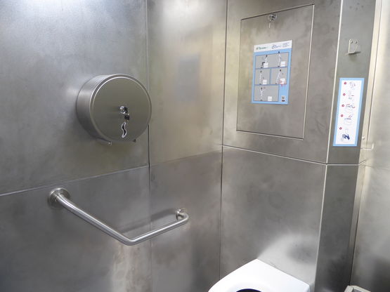 Toilettes sèches avec extérieur renforcé | Ty Coin Vert Access PMR avec option bardage inox - Sanitaires extérieurs