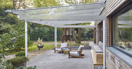 Toiture de terrasse bois-aluminium sans isolation thermique | SDL Aura - produit présenté par SOLARLUX FRANCE
