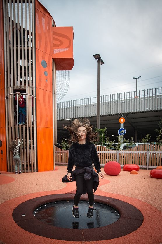  Trampoline rond pour aires de jeux | 20.02.112 - Matériel pour activités sportives