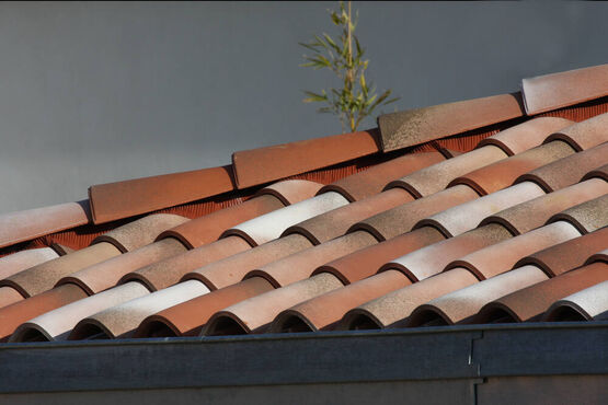  Tuile Fortement galbées à pose libre et/ou bloquée | MÉDIANE PLUS Gélis - EDILIANS