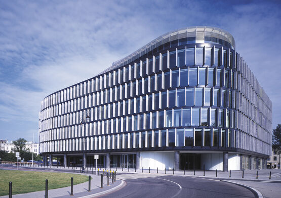 Verre feuilleté à isolation acoustique performante | Pilkington Optiphon™ - produit présenté par PILKINGTON GLASS SERVICE