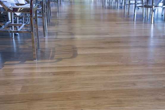 Vitrificateur tous bois pour ERP | Vitrificateur Intensiv - produit présenté par BLANCHON