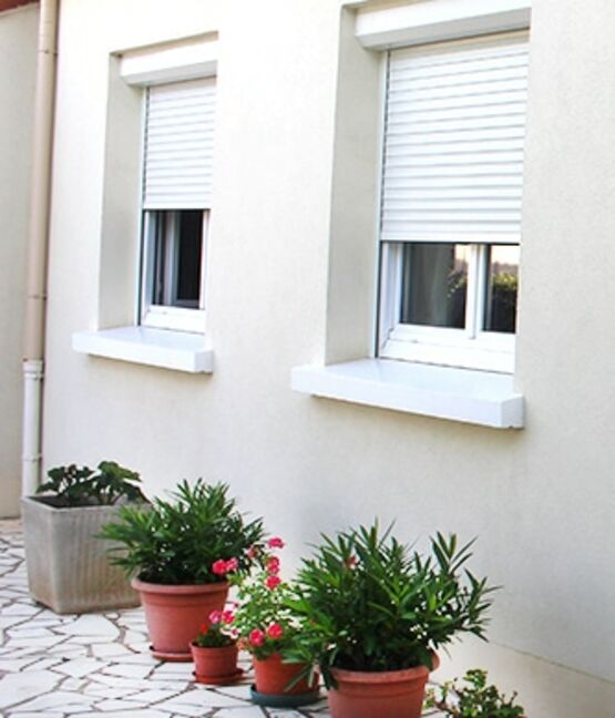  Volets roulants demi-linteaux - Volet roulant à lames métalliques