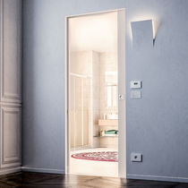 Syntesis Luce | Châssis pour porte coulissante à galandage compatible prises et interrupteurs