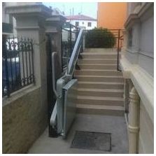 Elévateur monte-escaliers à plateforme pour personnes à mobilité réduite | BCSP 