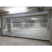 Porte de garage accès parking barreaudée | DOORMATIC-BAR
