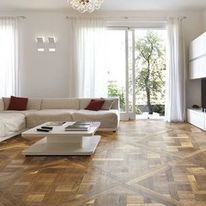 Parquet en chêne 100% massif finition vieillie gamme VERSAILLES | Route 4 