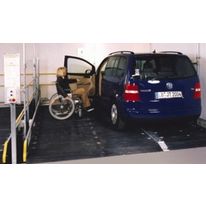 Parking mécanisé pour PMR - Parklift 450 - 2 niveaux, (niveau sup. PMR, niveau inf. voiture standard)