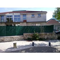 Tôle perforée pour clôture d'école vigipirate | PAKORIS