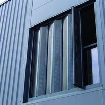 Volet accordéon motorisé de 2 à 16 vantaux