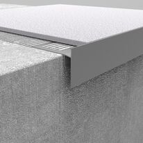 Profilé de rive pour balcons et terrasses | CERFIX PROTEC CPQV en aluminium laqué avec drainage renforcé