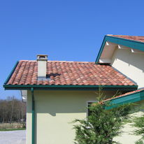 Pliage et habillage de planches de rives en aluminium laqué | ARALTEC