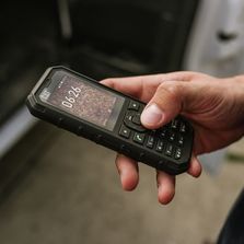 Téléphone mobile antichocs pour environnements extrêmes | Cat B35