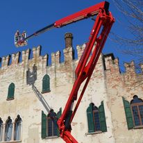 Nacelle aérienne chenillée d'une hauteur de travail 25.70 m | Lightlift 26.14
