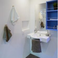 Salle de bain monobloc de grande hauteur | ITER VITAE