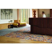 Dalle de moquette en nylon recyclé inspirée de 50 ans de design