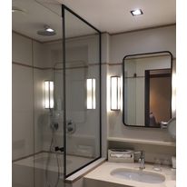 Verre à couche anti-corrosion trempé pour pare-douches et cabines de douches | SERISTAL TIMELESS