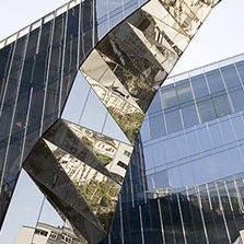 Verre de contrôle solaire réfléchissant avec reflets légèrement ambrés | Stopsol Classic