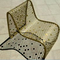 Banc et chaise design en résille d'acier découpée au laser | Assises Elinium