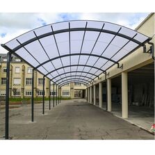 Préau adossé sur mesure en aluminium extrudé | ABRIS ARCHETYPE