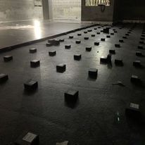 Système de dalle flottante sur plots polyuréthane GERB NCP100 « Novodamp » 