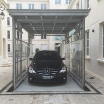 Monte-voiture extérieur non accompagné | STEP Extérieur