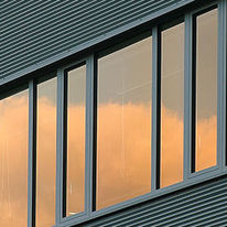 Verre isolant avec facteur solaire et transmission lumineuse élevés | Iplus 1.1 (T)