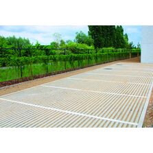 Dalle drainante linéaires en béton pour surfaces gravillonnées ou engazonnées | LinoGreen