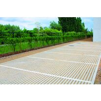 Dalle drainante linéaires en béton pour surfaces gravillonnées ou engazonnées | LinoGreen