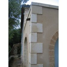 Eléments décoratifs en béton d'aspect pierre | Eléments constructifs aspect pierre