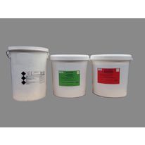 Primaires et finition pour renforcer l’adhésion du flocage.