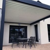 Pergolas bioclimatique adossée | Architect