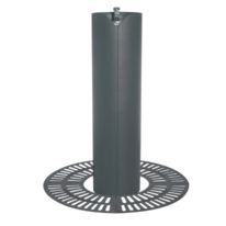 Fontaine de ville Villa Olimpica avec grille