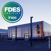 Bardage translucide et isolant sur mesure prêt-à-poser en cassette | Danpatherm K7