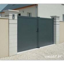 Piliers de clôture en béton à inserts métalliques |  Platinum ou Steel'in