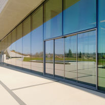 Portes automatiques coulissantes pour l'accès des ERP | Slimdrive SL NT