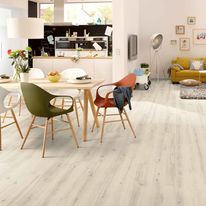 Revêtement de sol sur panneau en fibres de bois haute résistance à parement et sous-couche étanche | Design+