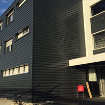 Bardage décoratif pour habillage de bâtiments modulaires | BARDAGE ISOLANT ET DECORATIF