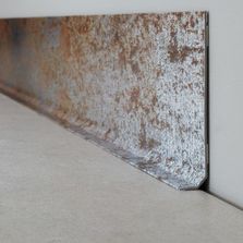 Plinthe décorative en PVC recyclé | Full Metal