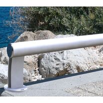 Protection basse de voirie | Protection basse Régate en acier avec embouts inox