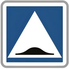 Panneau indication d'une surélévation de chaussée C27 500 mm classe 2 | 1-02-2-036g