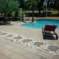 Dalle en pierre reconstituée pour espaces extérieurs | Gamme Intemporelle