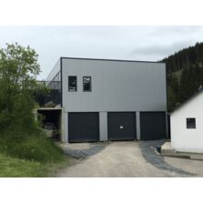 Bâtiment industriel fermé et isolé avec acrotère de 620m²